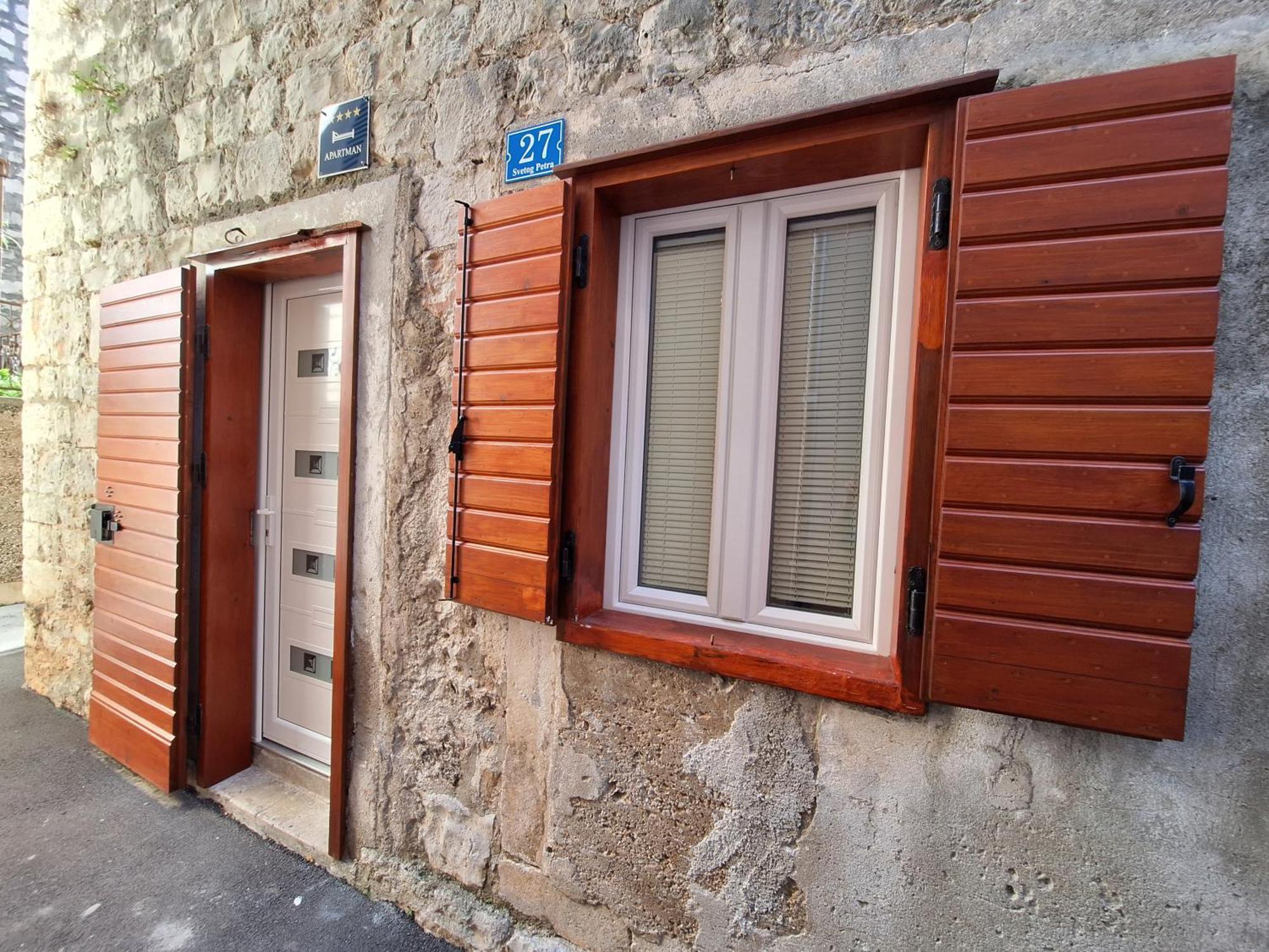 St Peter'S Heritage House Trogir Ngoại thất bức ảnh