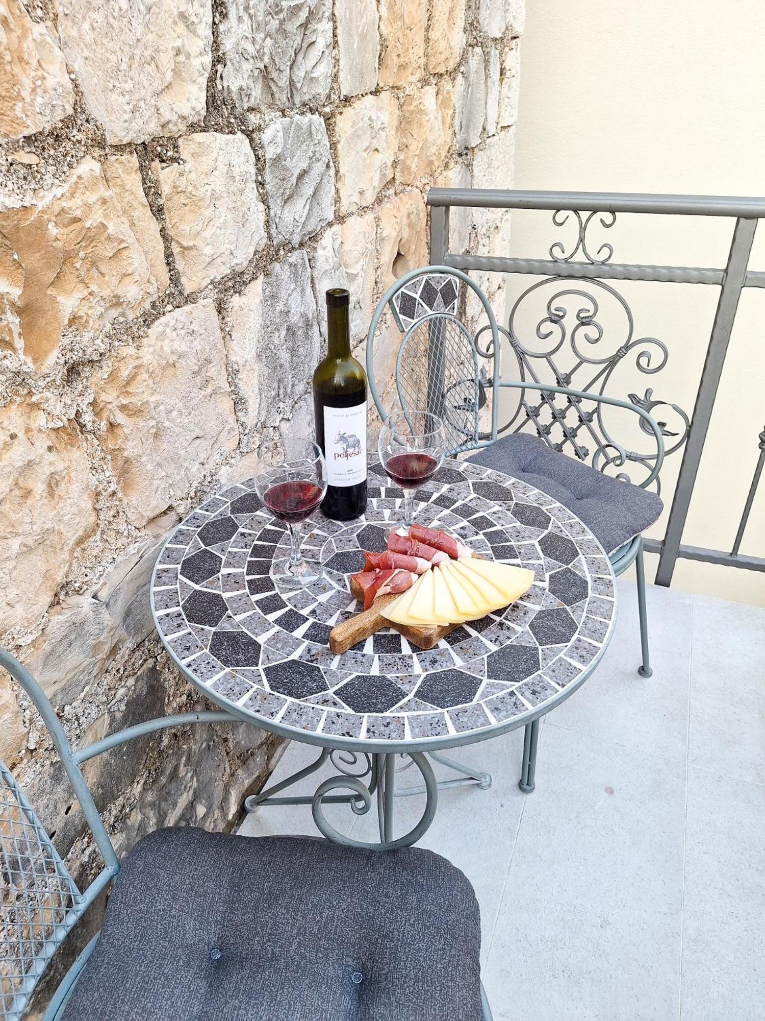 St Peter'S Heritage House Trogir Ngoại thất bức ảnh